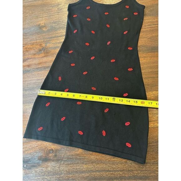 Adorable black mini dress - Picture 3 of 8